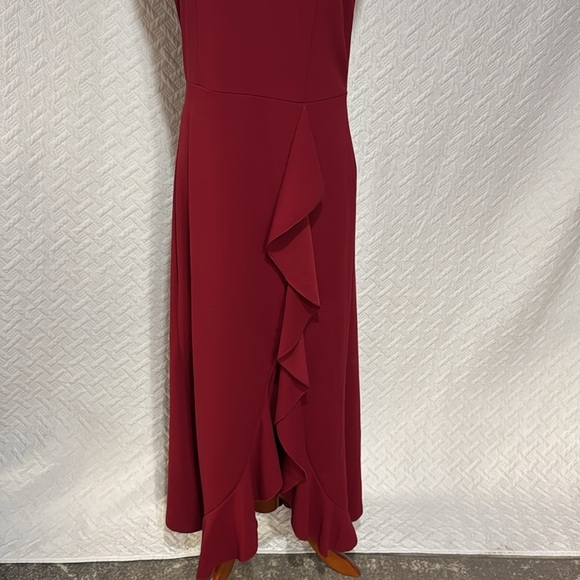Maroon Large Dress With Ruffle Pit To Pit 18” Side Zipper - Picture 2 of 6